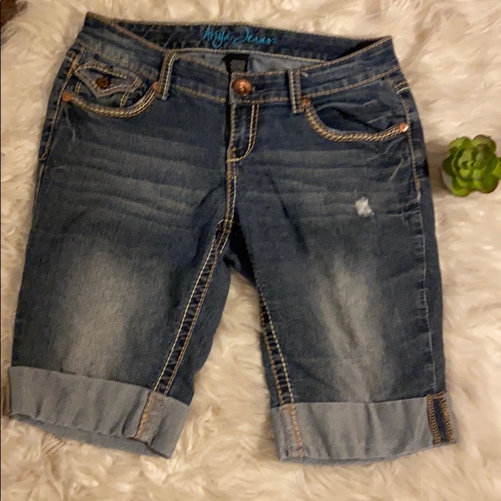 Ariya jean shorts
